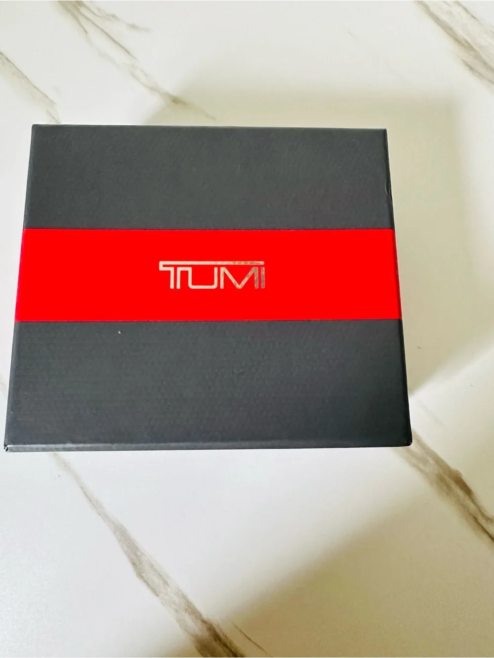 TUMI Men's Monaco Leather Double Billfold wallet BNWTs!